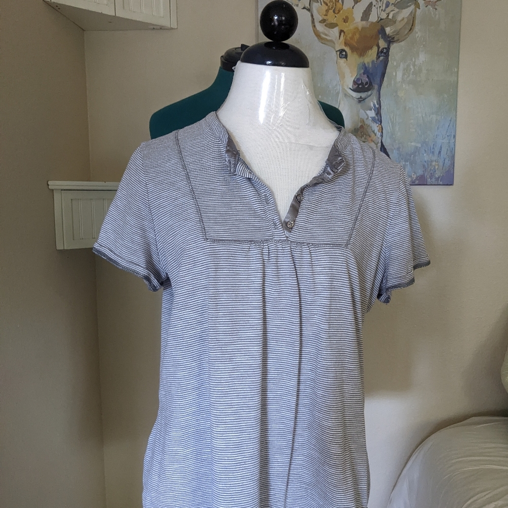 Croft and Barrow Striped Tee Size M #37